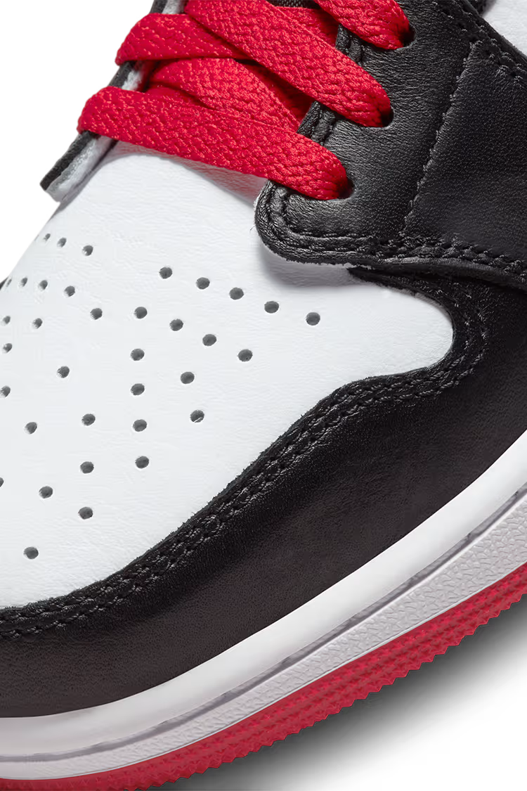 Air Jordan 1 Low Black Toe